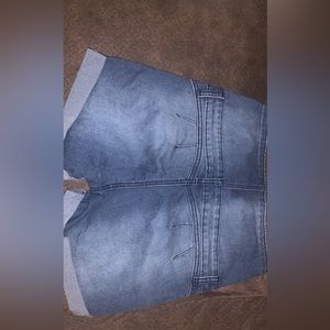 High waisted jean shorts with silver buttons